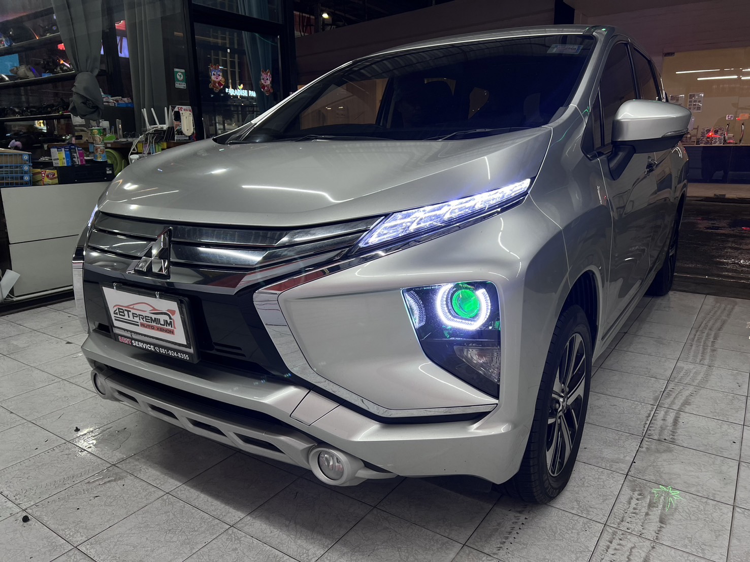 บริการเปลี่ยนไฟหน้ารถ