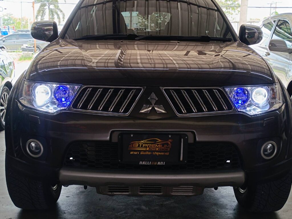 ไฟโปรเจคเตอร์รถยนต์ LED