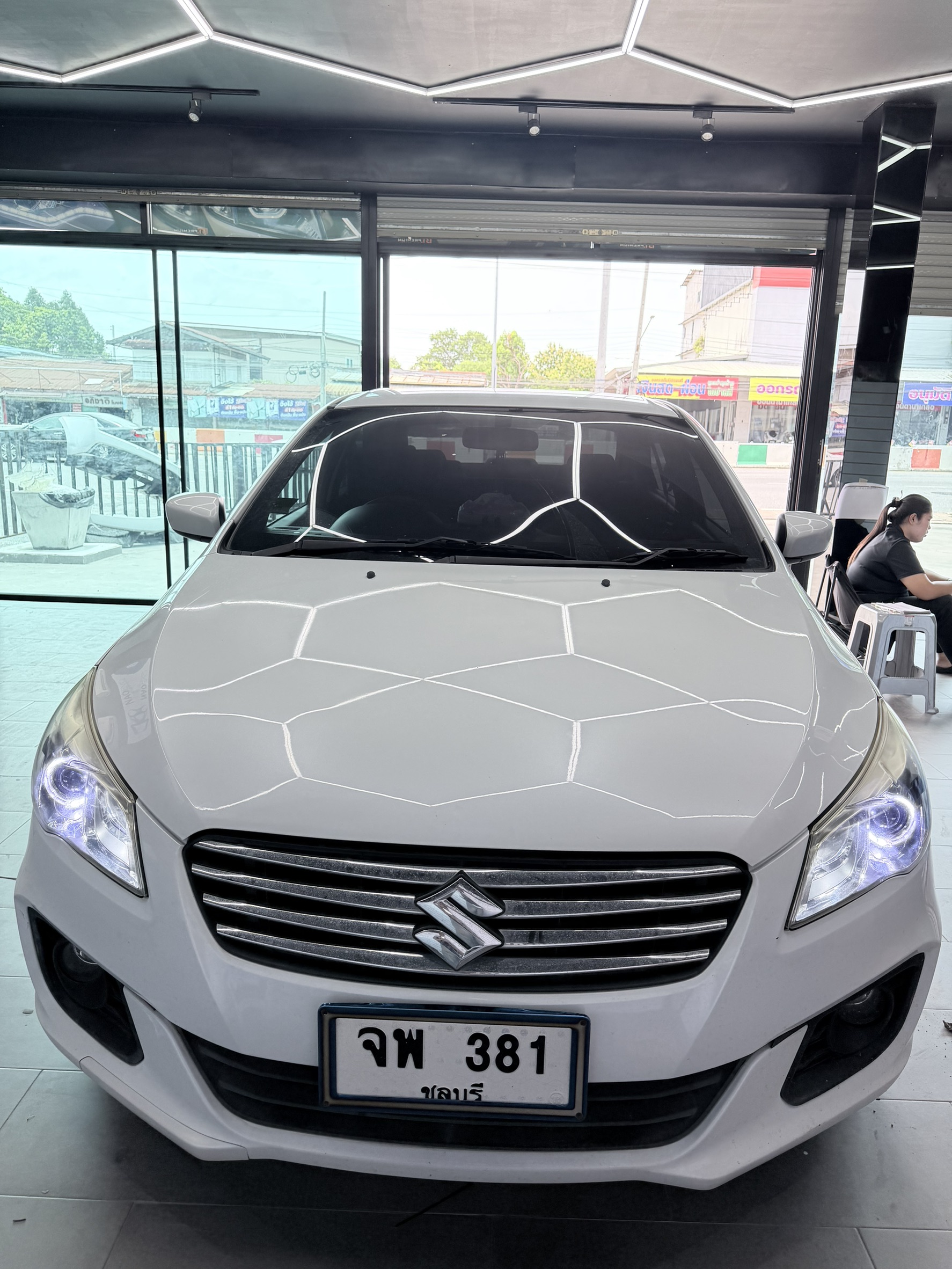 ซ่อมไฟหน้ารถ